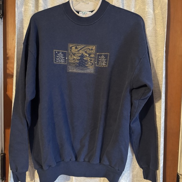 MC Sportswear Tops - Vintage Womens Size XL Christmas Embroidered Sweatshirt Blue Cottagecore Grandma